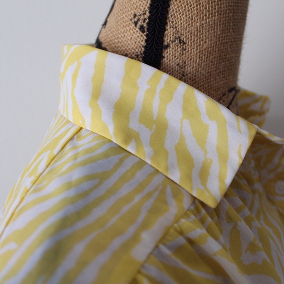 GUESS Small Yellow Sheer Zebra Print Button Down 3/4 Sleeve Blouse - Picture 7 of 7